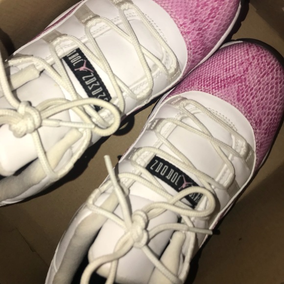 Pink 12s - Picture 2 of 4